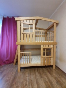 домик-кровать для детей, двух этажная